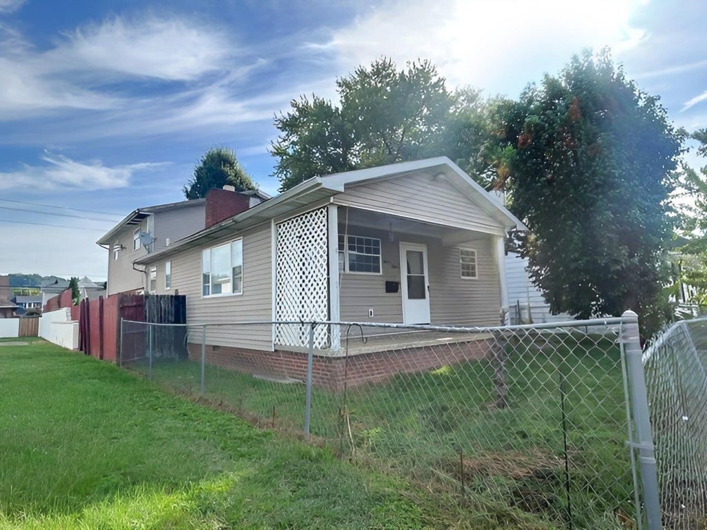 Photo of 1515 South 4th ST, Ironton, OH 45638 (MLS # 61354)