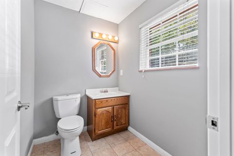 Tiny photo for 1633 Rebel Road Rd, Ashland, KY 41102 (MLS # 59599)