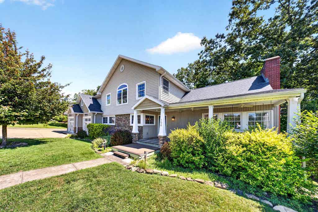 Photo of 106 New Hampshire Drive Dr, Ashland, KY 41101 (MLS # 60857)