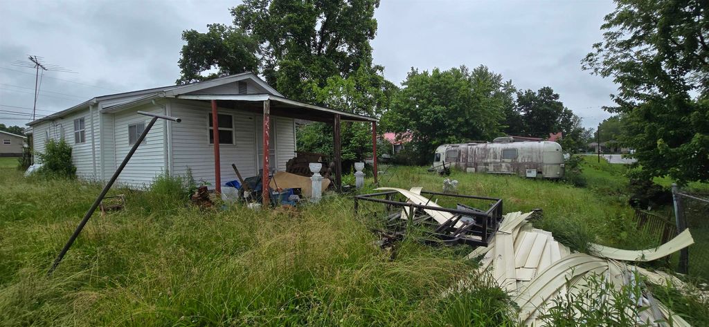 Photo of 2912 McKenzie Ave AVE, Flatwoods, KY 41139 (MLS # 60654)