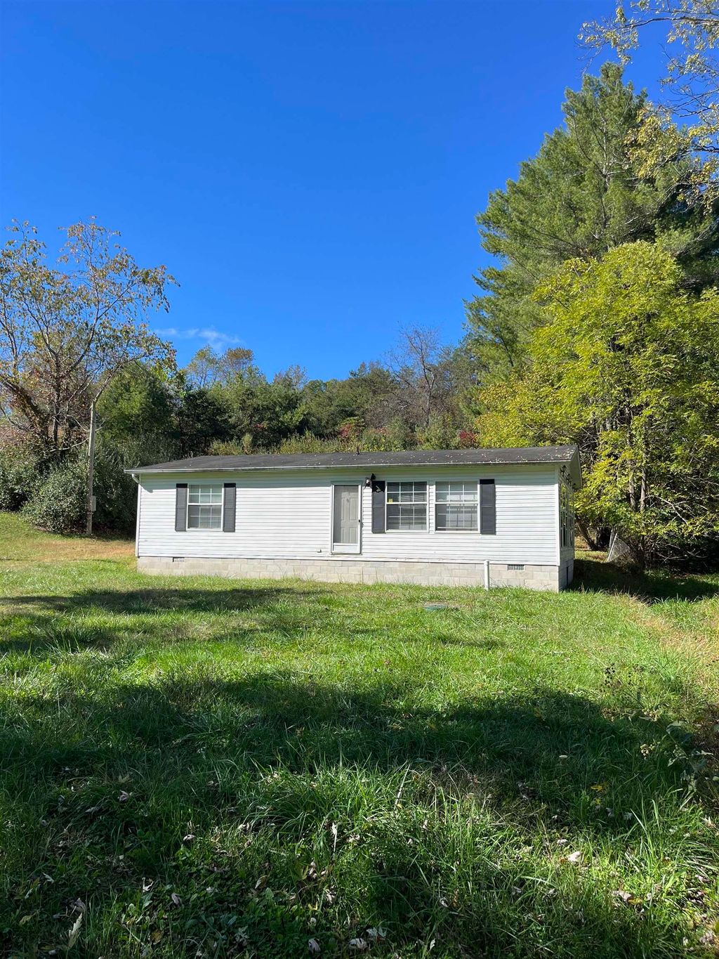 Photo of 1337 Four Mile Road, Rush, KY 41168 (MLS # 59643)