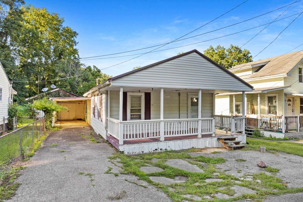 Photo of 1017 Geiger Lane, Ashland, KY 41101 (MLS # 61140)