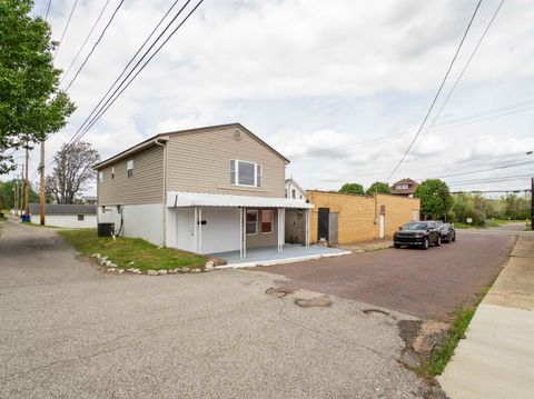 Tiny photo for 400 Crump Street, Raceland, KY 41169 (MLS # 60445)