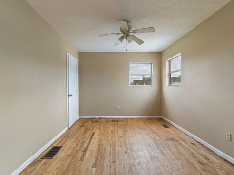 Tiny photo for 400 Crump Street, Raceland, KY 41169 (MLS # 60445)