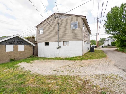 Tiny photo for 400 Crump Street, Raceland, KY 41169 (MLS # 60445)