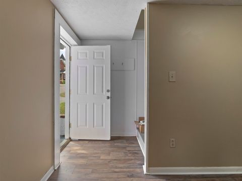 Tiny photo for 400 Crump Street, Raceland, KY 41169 (MLS # 60445)