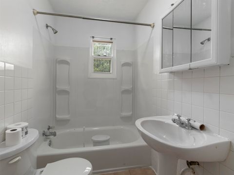 Tiny photo for 400 Crump Street, Raceland, KY 41169 (MLS # 60445)