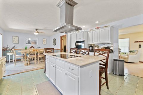 Tiny photo for 7310 Ridgeway Court, Ashland, KY 41102 (MLS # 59569)