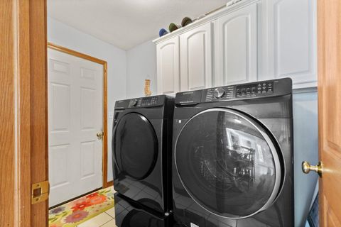 Tiny photo for 7310 Ridgeway Court, Ashland, KY 41102 (MLS # 59569)