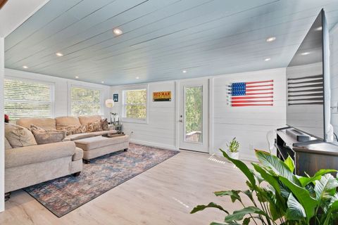 Tiny photo for 7310 Ridgeway Court, Ashland, KY 41102 (MLS # 59569)