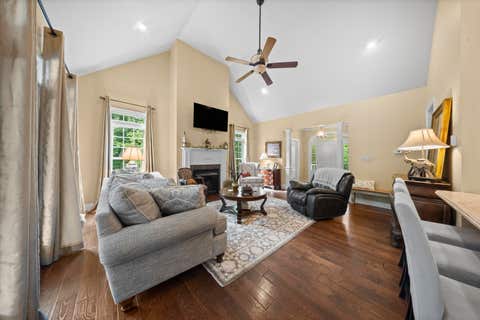 Tiny photo for 662 Lakewood Drive, Grayson, KY 41143 (MLS # 60766)