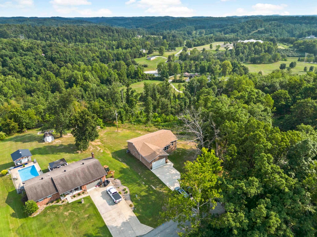 Photo of 16162 Bramble Drive, Catlettsburg, KY 41129 (MLS # 61026)