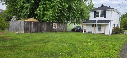 Tiny photo for 3408 Valley St St, Catlettsburg, KY 41129 (MLS # 60496)