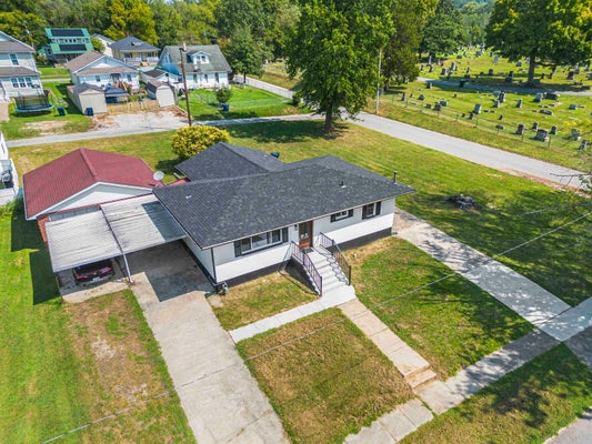 3303 NEWMAN ST, ASHLAND, KY 41101 - Image c9057a9533fc9a5b70bebeaa7dcb3d8f/269615062