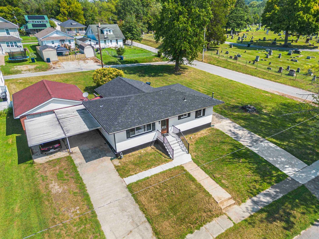 Photo of 3303 Newman Street St, Ashland, KY 41101 (MLS # 61313)