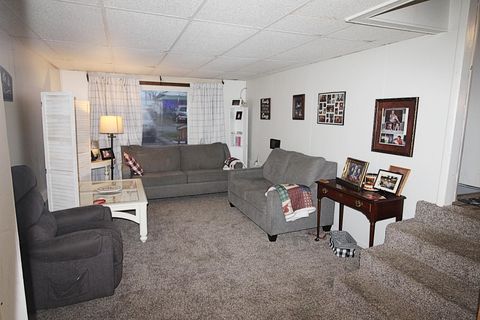 Tiny photo for 1121 Market Street, Worthington, KY 41183 (MLS # 60039)