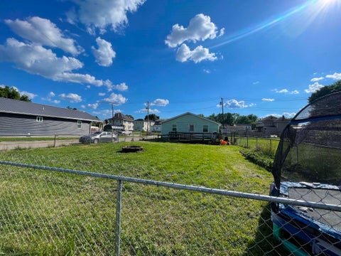 Tiny photo for 515 Hawk Street ST, Ironton, OH 45638 (MLS # 61227)
