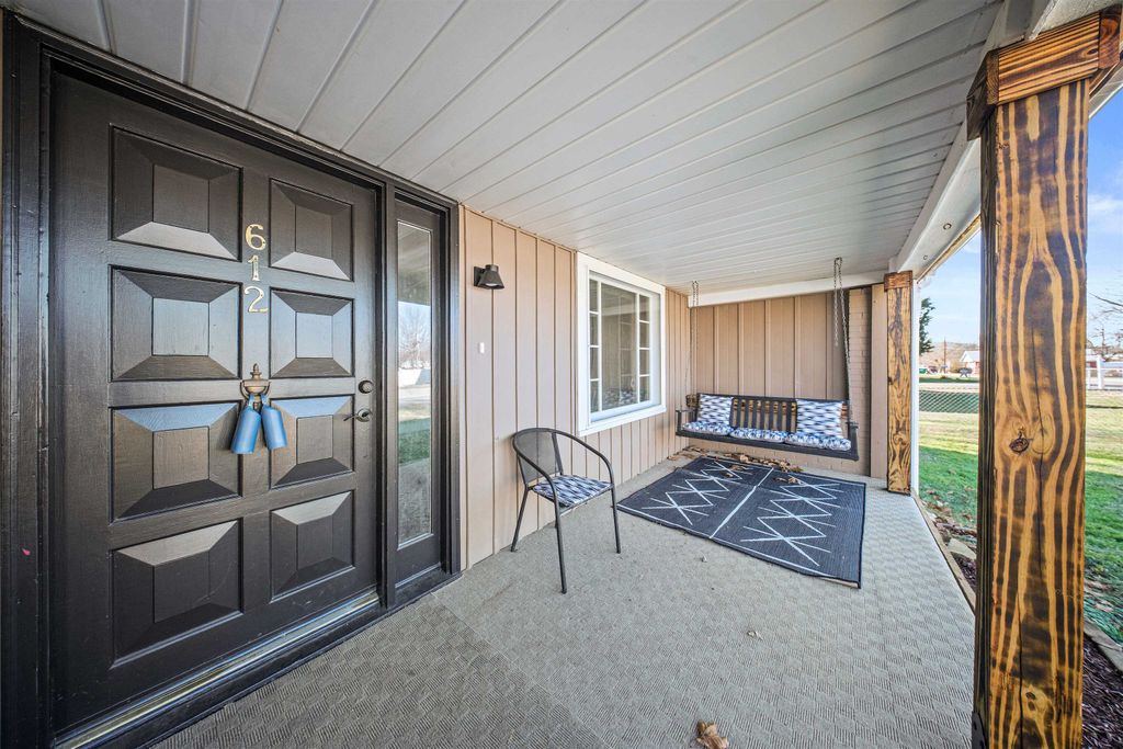 Photo of 612 Fulton Avenue, Wurtland, KY 41144 (MLS # 60149)