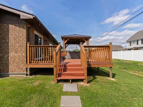 Tiny photo for 1609 Gainesway Drive, Worthington, KY 41183 (MLS # 60442)