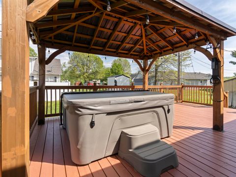 Tiny photo for 1609 Gainesway Drive, Worthington, KY 41183 (MLS # 60442)