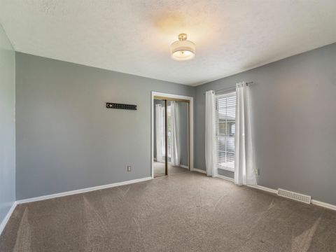 Tiny photo for 1609 Gainesway Drive, Worthington, KY 41183 (MLS # 60442)