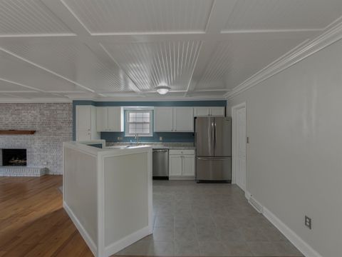 Tiny photo for 1609 Gainesway Drive, Worthington, KY 41183 (MLS # 60442)