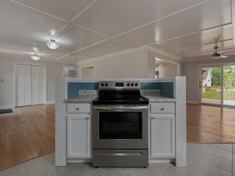 Tiny photo for 1609 Gainesway Drive, Worthington, KY 41183 (MLS # 60442)