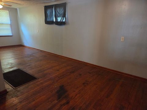 Tiny photo for 110 Southview Court, Grayson, KY 41143 (MLS # 60626)