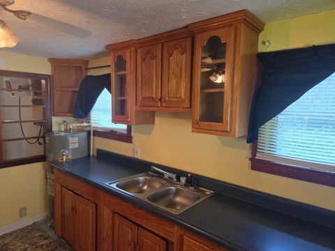 Tiny photo for 110 Southview Court, Grayson, KY 41143 (MLS # 60626)