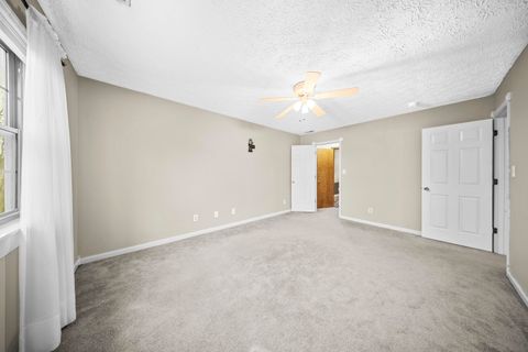 Tiny photo for 611 Avery Court, Flatwoods, KY 41139 (MLS # 60209)