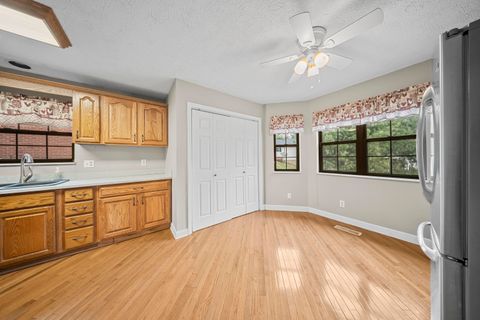 Tiny photo for 611 Avery Court, Flatwoods, KY 41139 (MLS # 60209)