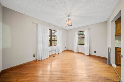 Tiny photo for 611 Avery Court, Flatwoods, KY 41139 (MLS # 60209)