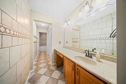 Tiny photo for 611 Avery Court, Flatwoods, KY 41139 (MLS # 60209)