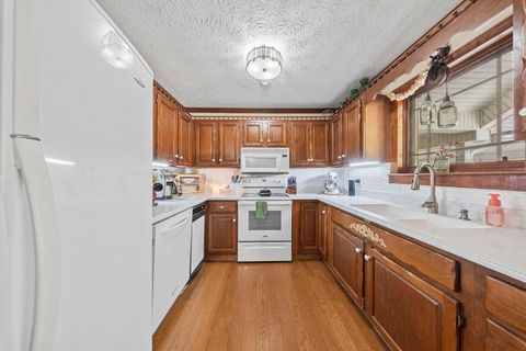 Tiny photo for 941 Tark Hill Rd. RD, Grayson, KY 41143 (MLS # 60738)