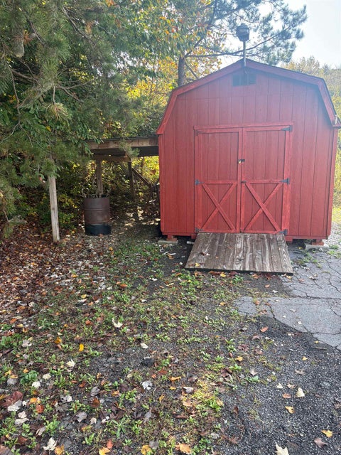 Tiny photo for 930 N Big Run Road RD, Ashland, KY 41102 (MLS # 61453)