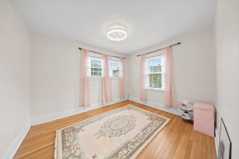 Tiny photo for 825 Rogers Court, Ashland, KY 41101 (MLS # 60758)