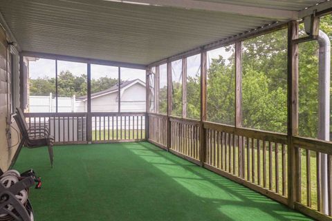 Tiny photo for 7937 Neal Road, Catlettsburg, KY 41129 (MLS # 60767)