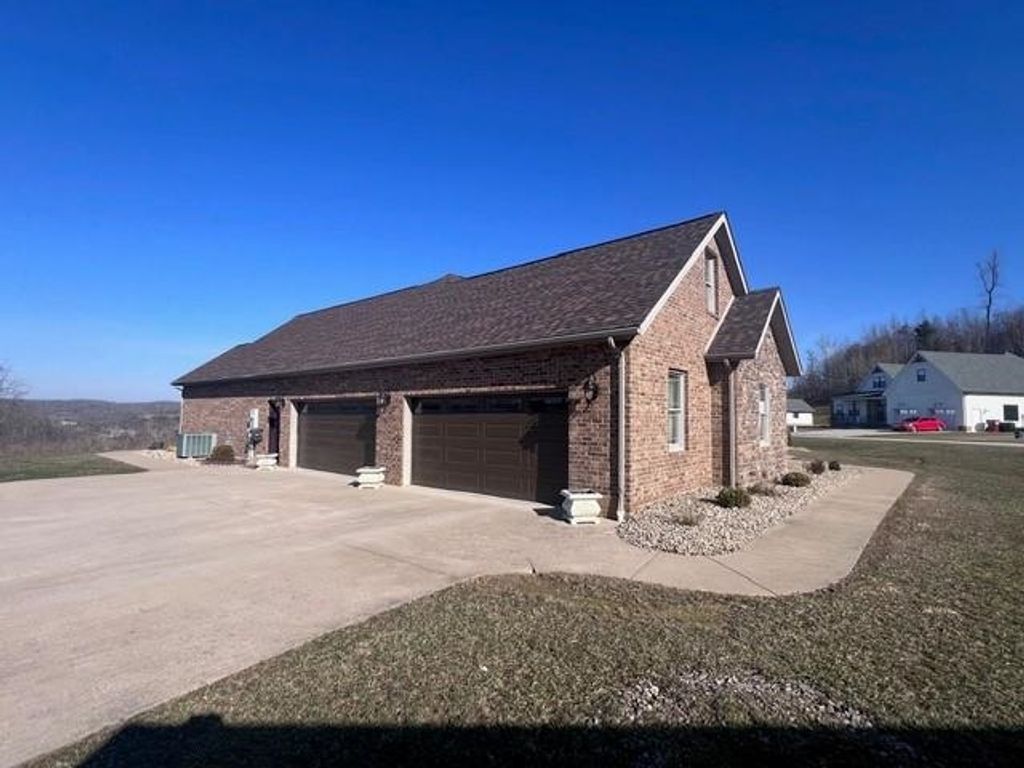 Photo of 3697 Brody Lane Ln, Ashland, KY 41102 (MLS # 58340)