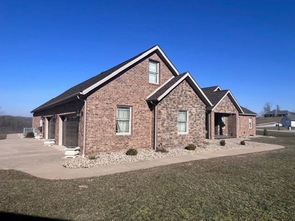 Photo of 3697 Brody Lane Ln, Ashland, KY 41102 (MLS # 58340)