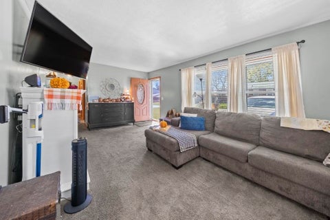 Tiny photo for 1109 Federal Way WAY, Flatwoods, KY 41139 (MLS # 61452)