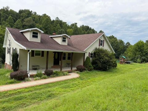 Photo of 3105 Horton Flats Road Rd, Olive Hill, KY 41164 (MLS # 61096)
