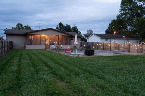 Tiny photo for 1020 Olive Street St, Flatwoods, KY 41139 (MLS # 59591)