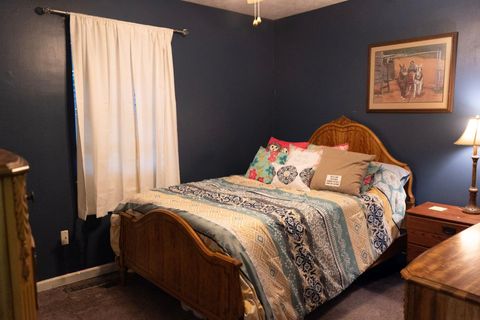 Tiny photo for 1020 Olive Street St, Flatwoods, KY 41139 (MLS # 59591)