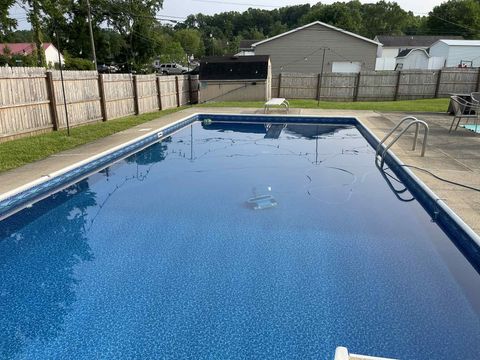 Tiny photo for 1020 Olive Street St, Flatwoods, KY 41139 (MLS # 59591)