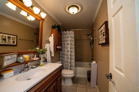 Tiny photo for 1020 Olive Street St, Flatwoods, KY 41139 (MLS # 59591)