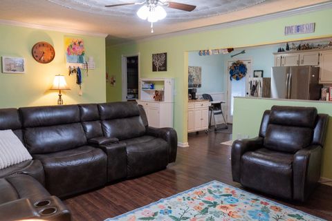 Tiny photo for 1020 Olive Street St, Flatwoods, KY 41139 (MLS # 59591)