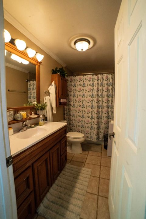 Tiny photo for 1020 Olive Street St, Flatwoods, KY 41139 (MLS # 59591)