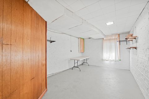 Tiny photo for 2224 Moore St, Ashland, KY 41101 (MLS # 60034)