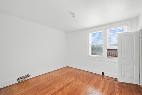 Tiny photo for 2224 Moore St, Ashland, KY 41101 (MLS # 60034)