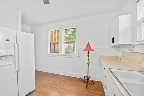 Tiny photo for 2224 Moore St, Ashland, KY 41101 (MLS # 60034)